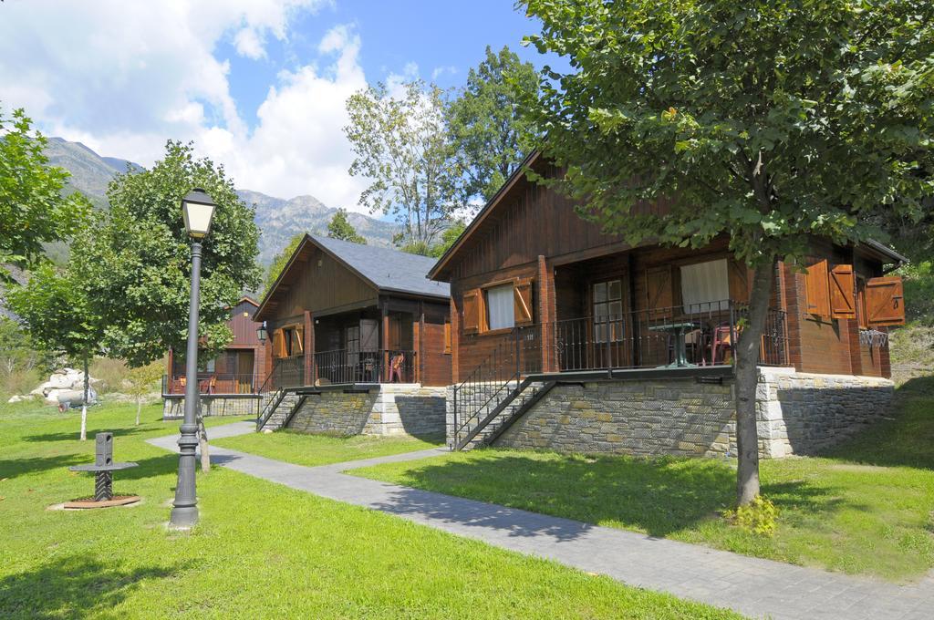 Bungalows La Borda D'Arnaldet Вілланова Екстер'єр фото