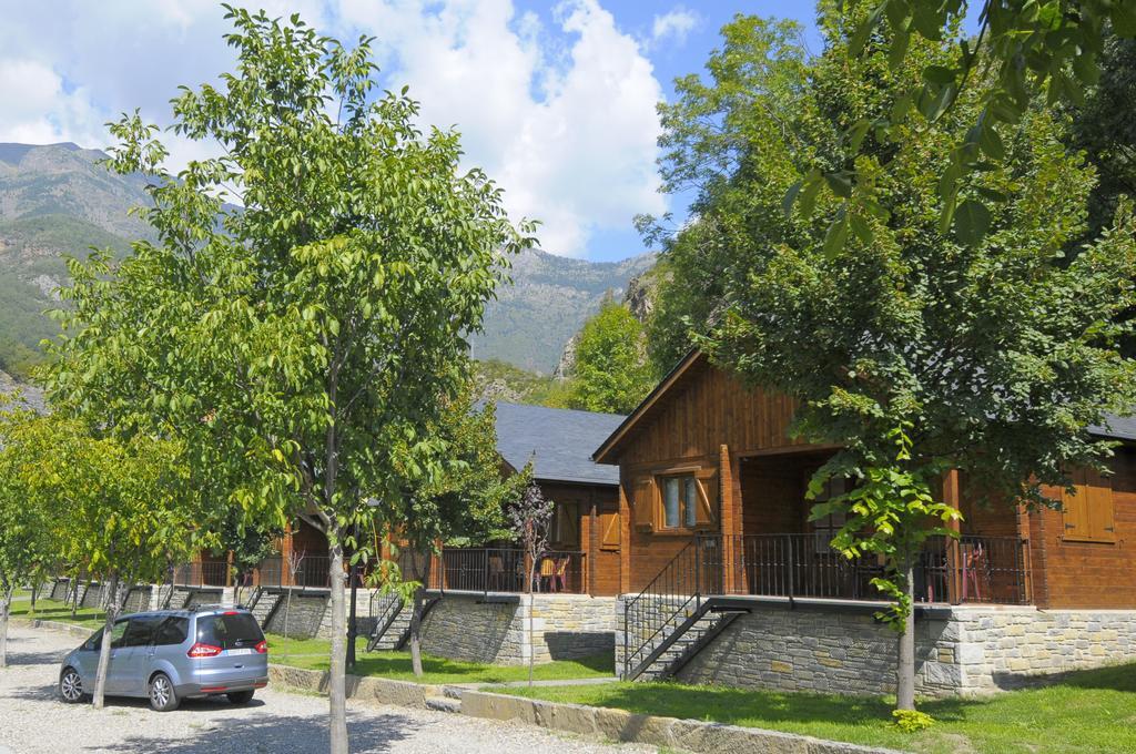 Bungalows La Borda D'Arnaldet Вілланова Екстер'єр фото