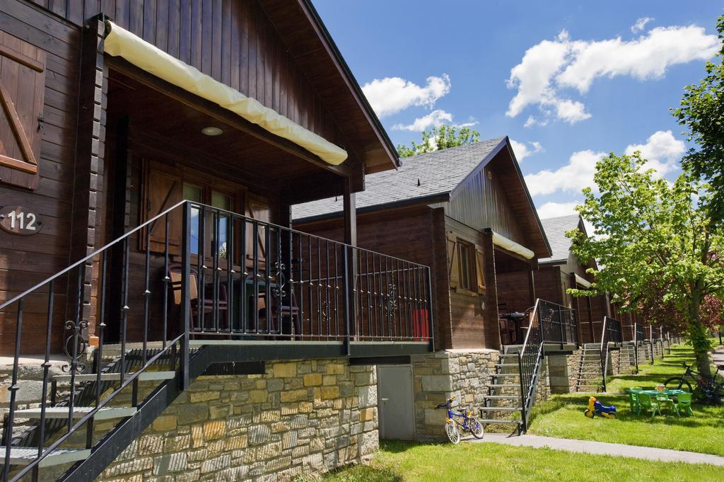 Bungalows La Borda D'Arnaldet Вілланова Екстер'єр фото