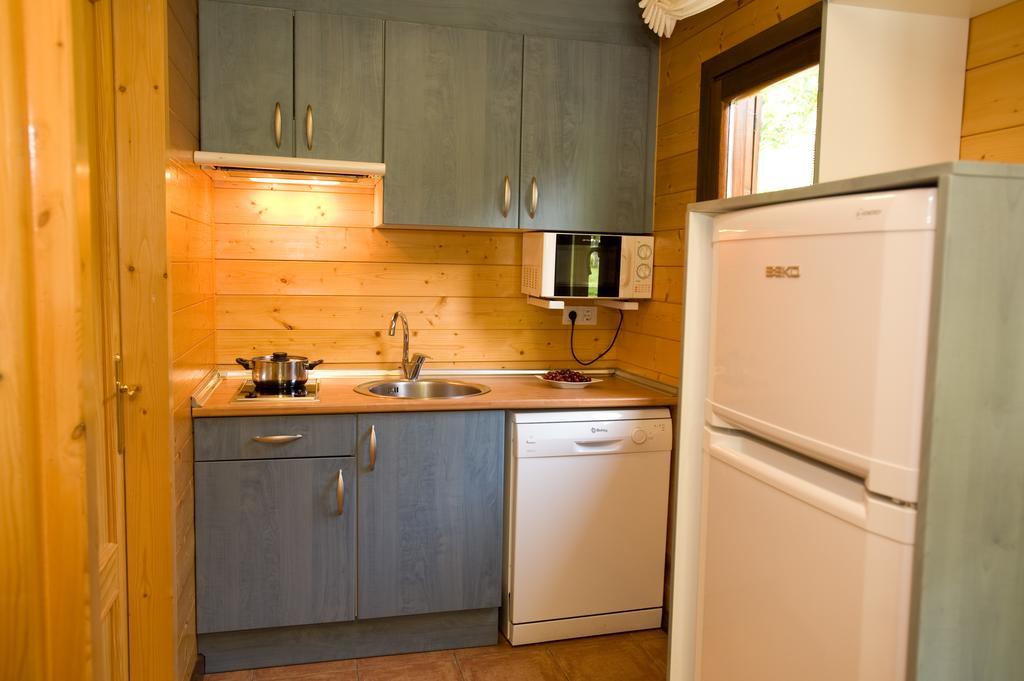 Bungalows La Borda D'Arnaldet Вілланова Екстер'єр фото