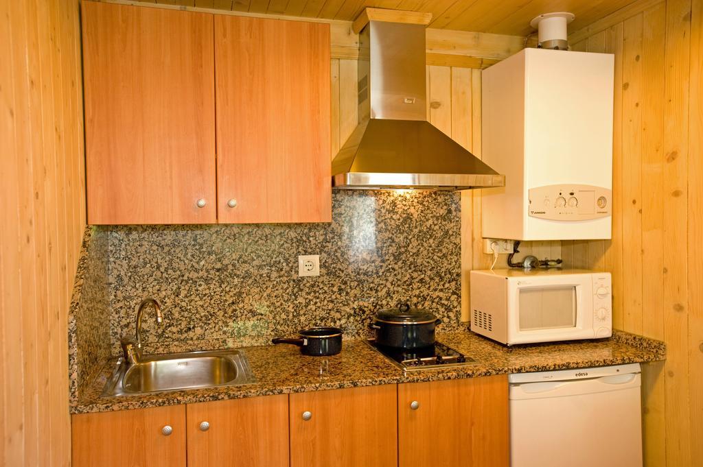 Bungalows La Borda D'Arnaldet Вілланова Екстер'єр фото