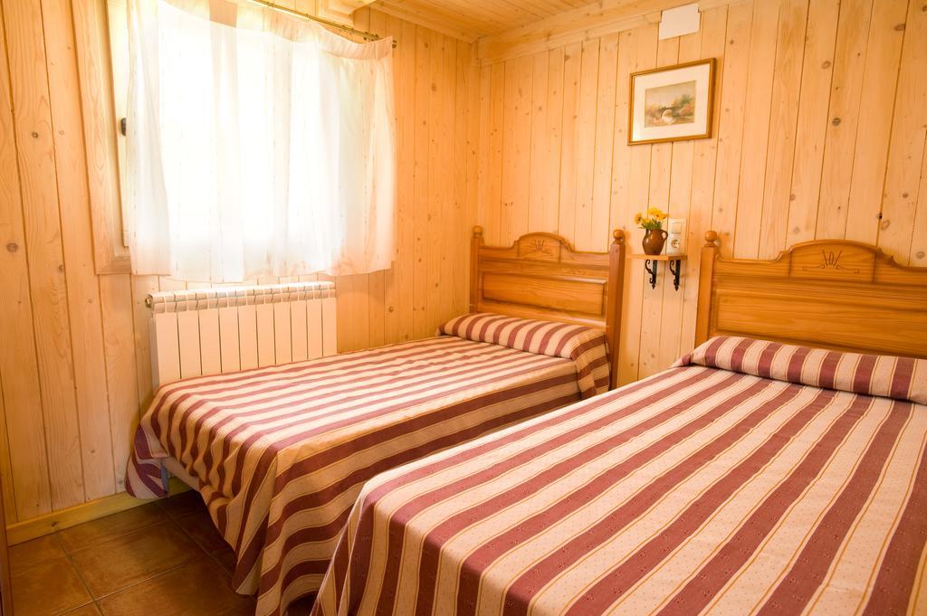 Bungalows La Borda D'Arnaldet Вілланова Екстер'єр фото