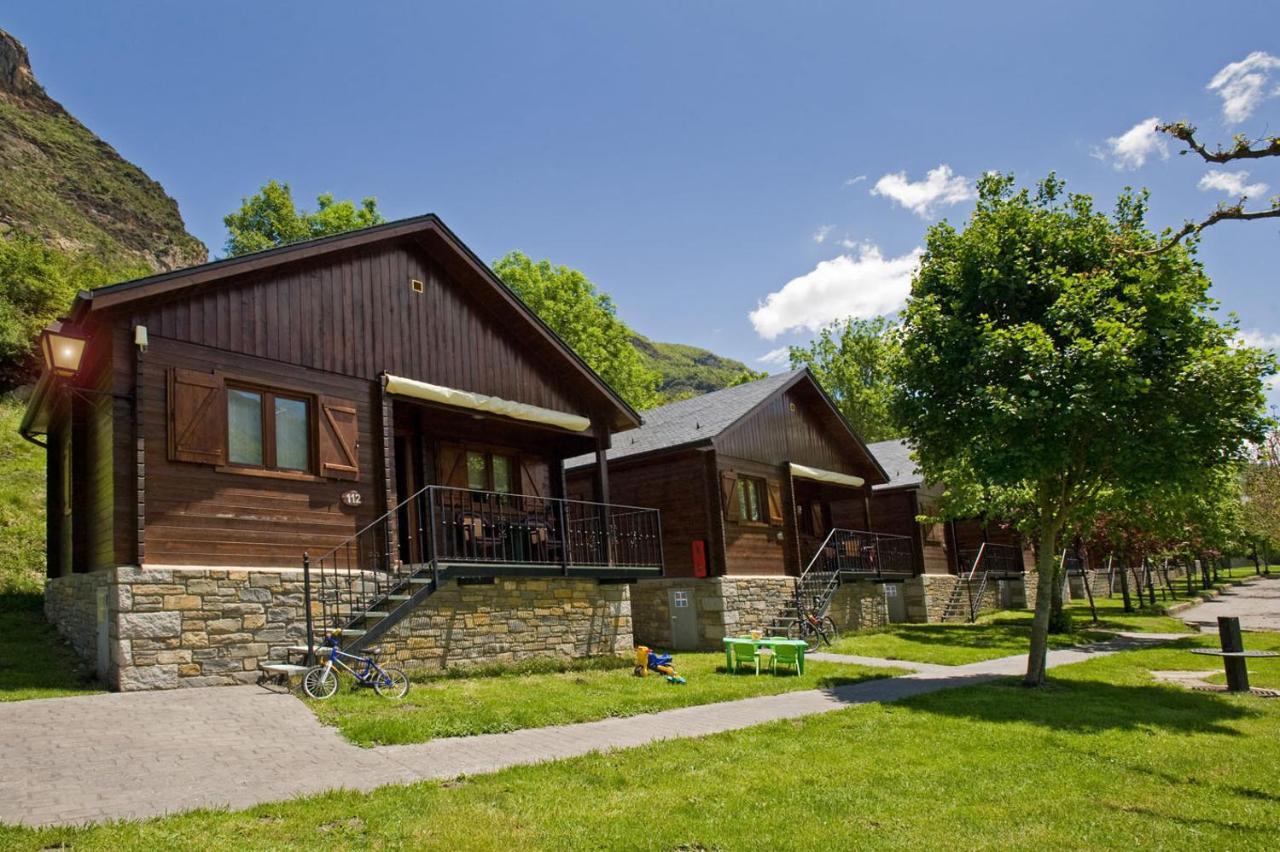 Bungalows La Borda D'Arnaldet Вілланова Екстер'єр фото